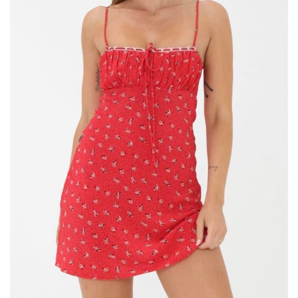 Rumored Suncoast Mini Dress Floral Print Lace Trim Adjustable Straps Medium Red